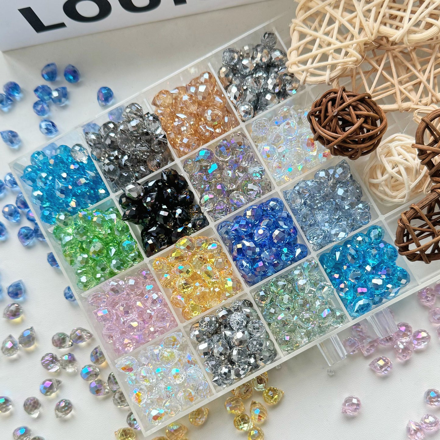 LuckBag 01-MIX Crystal beads/ Cat's eye beads/Glass beads/Irregular bead